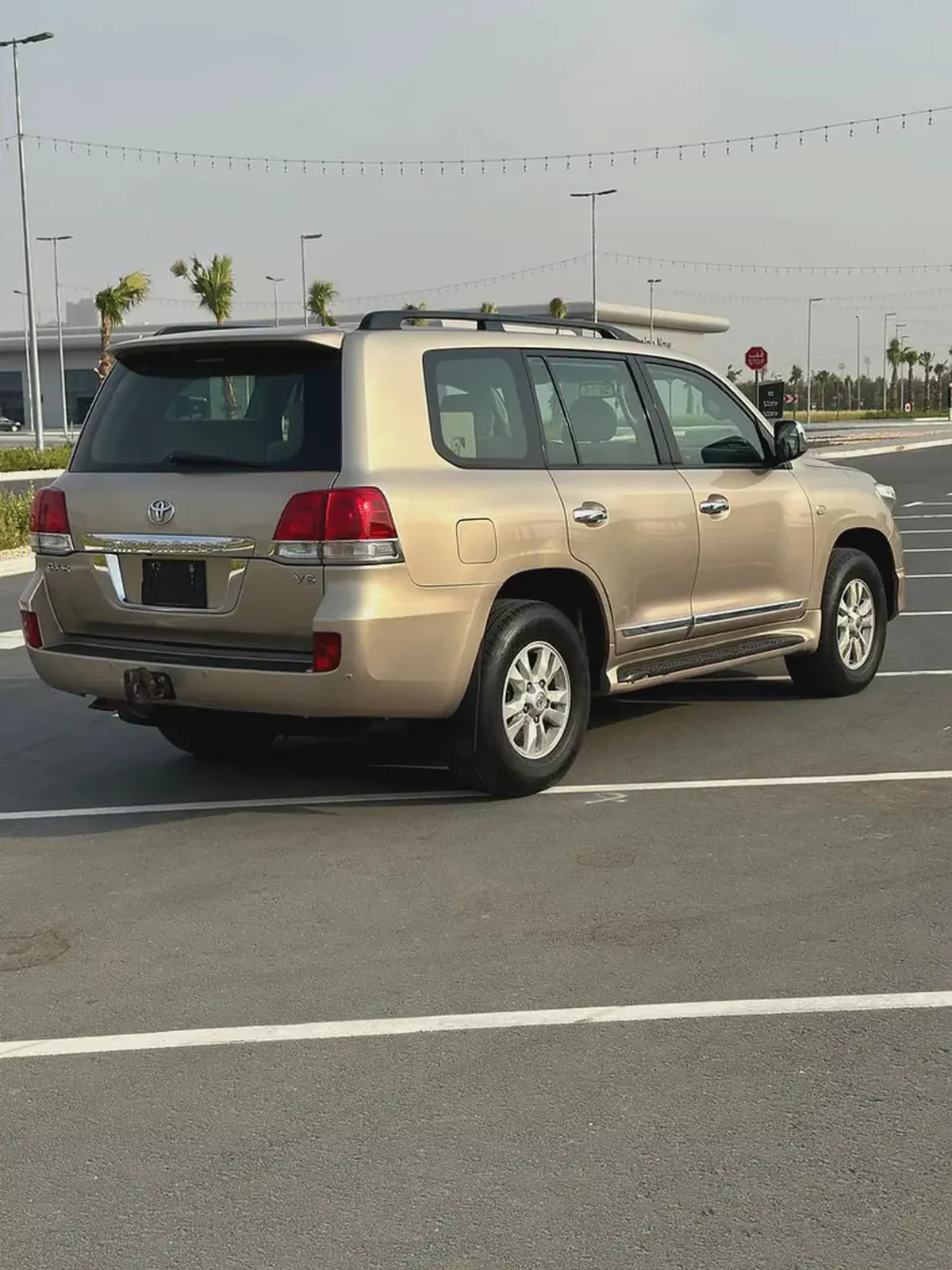 Toyota Land Cruiser GXR 2010 | GCC Specs | V6 Engine-4-4