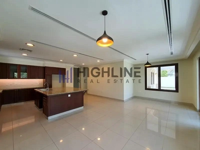 6 Bedroom | Massive Mansion | Prime Location-2
