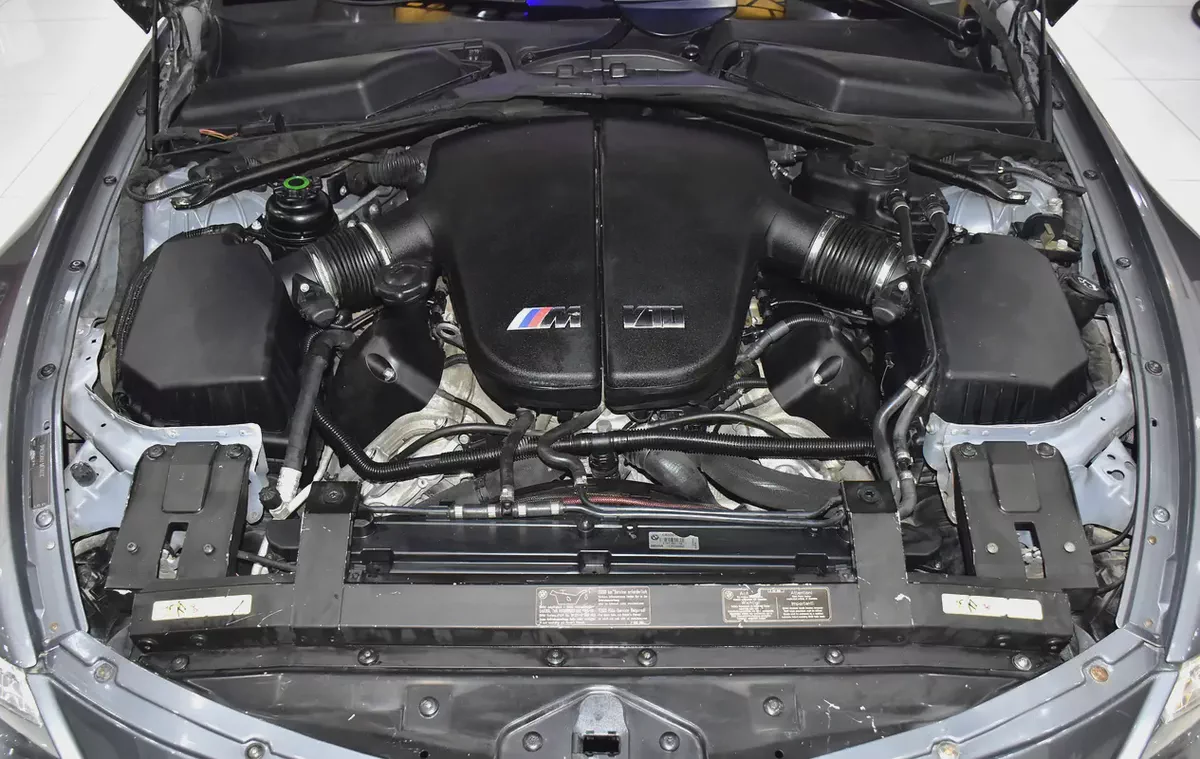 EXCELLENT DEAL for our BMW M6 Convertible ( 2008 Model ) in Gray Color American Specs-17-17