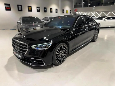 Mercedes-Benz S 500 4MATIC | 2022 | GCC | Premium Luxury Sedan-0