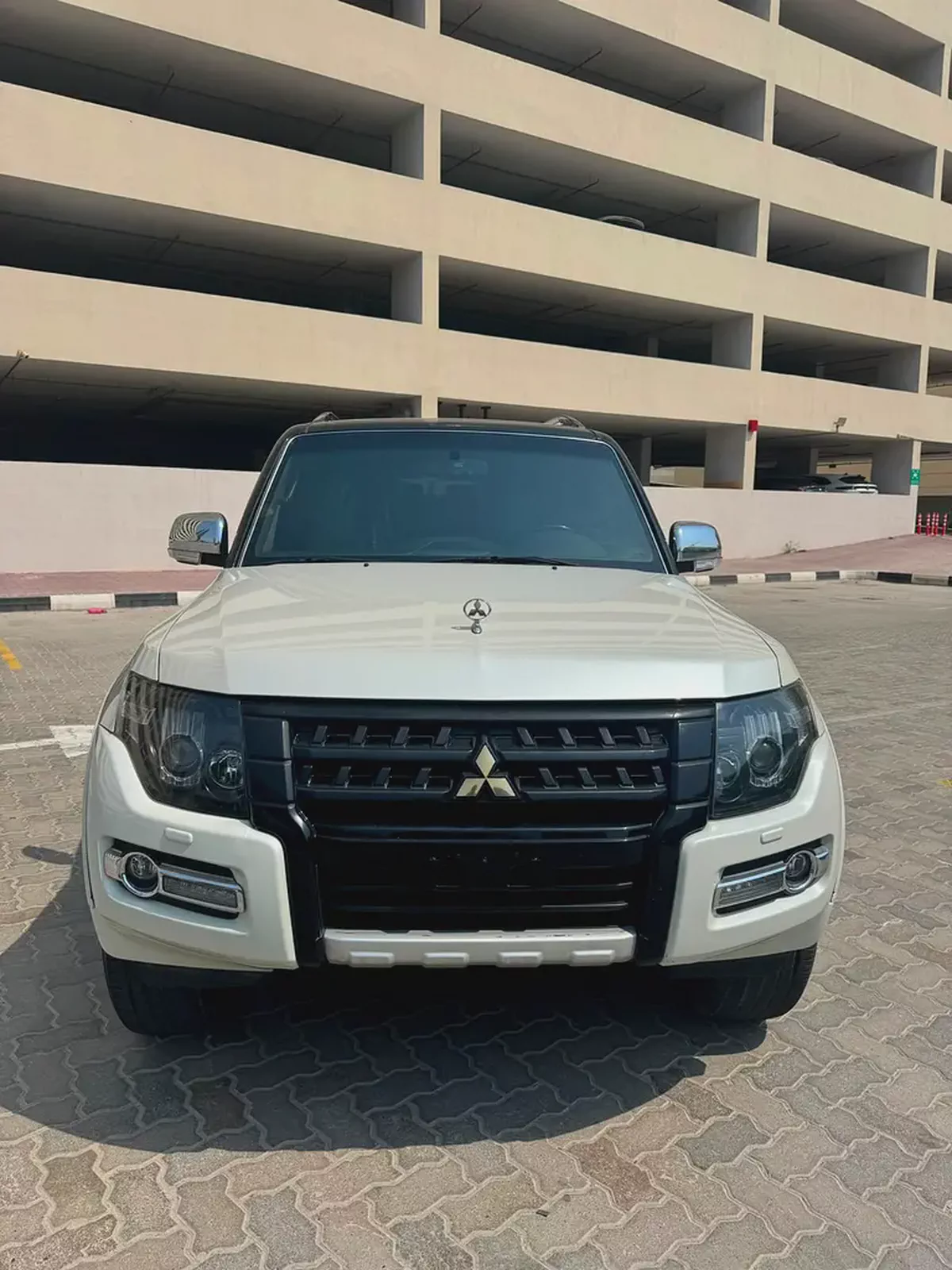 Mitsubishi Pajero GCC Without Bank Pay 19k remaining easy emi | Well Maintained