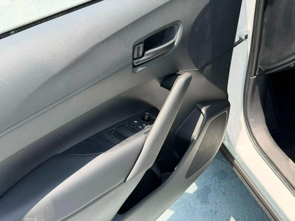 Toyota Corolla Cross GLI 2.0L HEV 2025 Electric Seat 2025