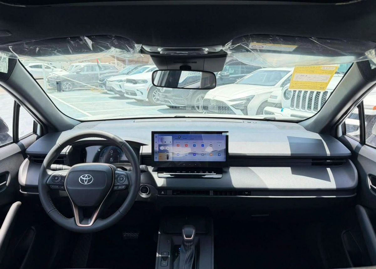 Toyota Corolla Cross GLI 2.0L HEV 2025 Electric Seat 2025-4-0