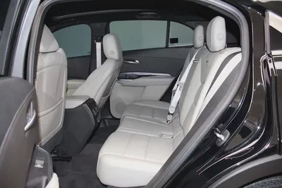 2023 Cadillac XT4 Luxury GCC Specs-9