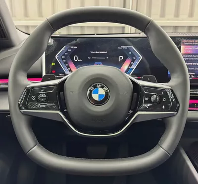 Exclusive offer | LOW Mileage | GCC | Luxury Sedan | AGMC Warranty 2028 | AGMC Service 2028-12