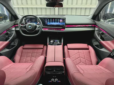 Exclusive offer | LOW Mileage | GCC | Luxury Sedan | AGMC Warranty 2028 | AGMC Service 2028-16