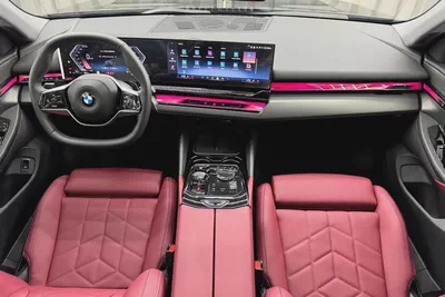 Exclusive offer | LOW Mileage | GCC | Luxury Sedan | AGMC Warranty 2028 | AGMC Service 2028-17