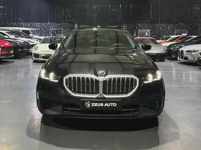 Exclusive offer | LOW Mileage | GCC | Luxury Sedan | AGMC Warranty 2028 | AGMC Service 2028-1