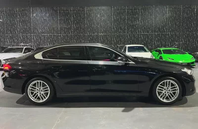 Exclusive offer | LOW Mileage | GCC | Luxury Sedan | AGMC Warranty 2028 | AGMC Service 2028-6