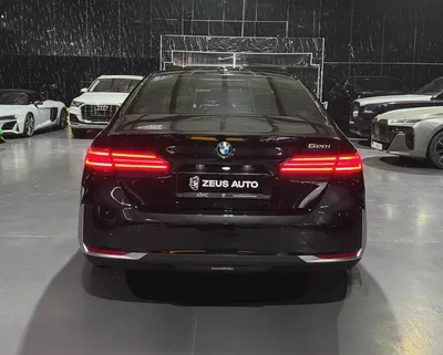 Exclusive offer | LOW Mileage | GCC | Luxury Sedan | AGMC Warranty 2028 | AGMC Service 2028-7