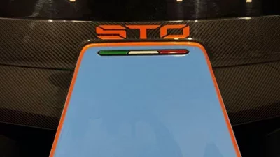 Lamborghini Huracan EVO Coupe With STO KIT 2022 USA specs-18