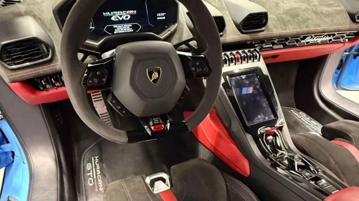 Lamborghini Huracan EVO Coupe With STO KIT 2022 USA specs-9-0