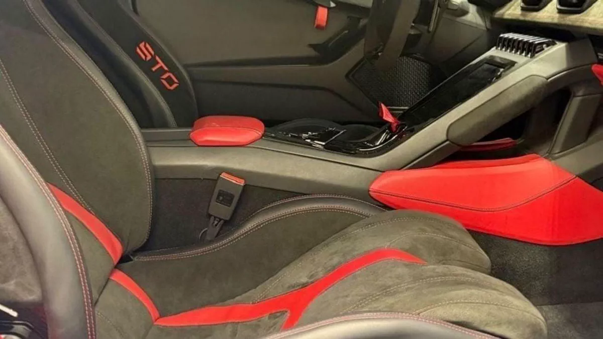 Lamborghini Huracan EVO Coupe With STO KIT 2022 USA specs-13-0
