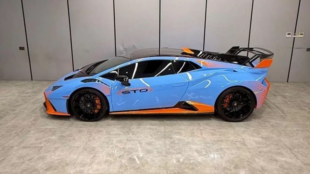 Lamborghini Huracan EVO Coupe With STO KIT 2022 USA specs-14-0