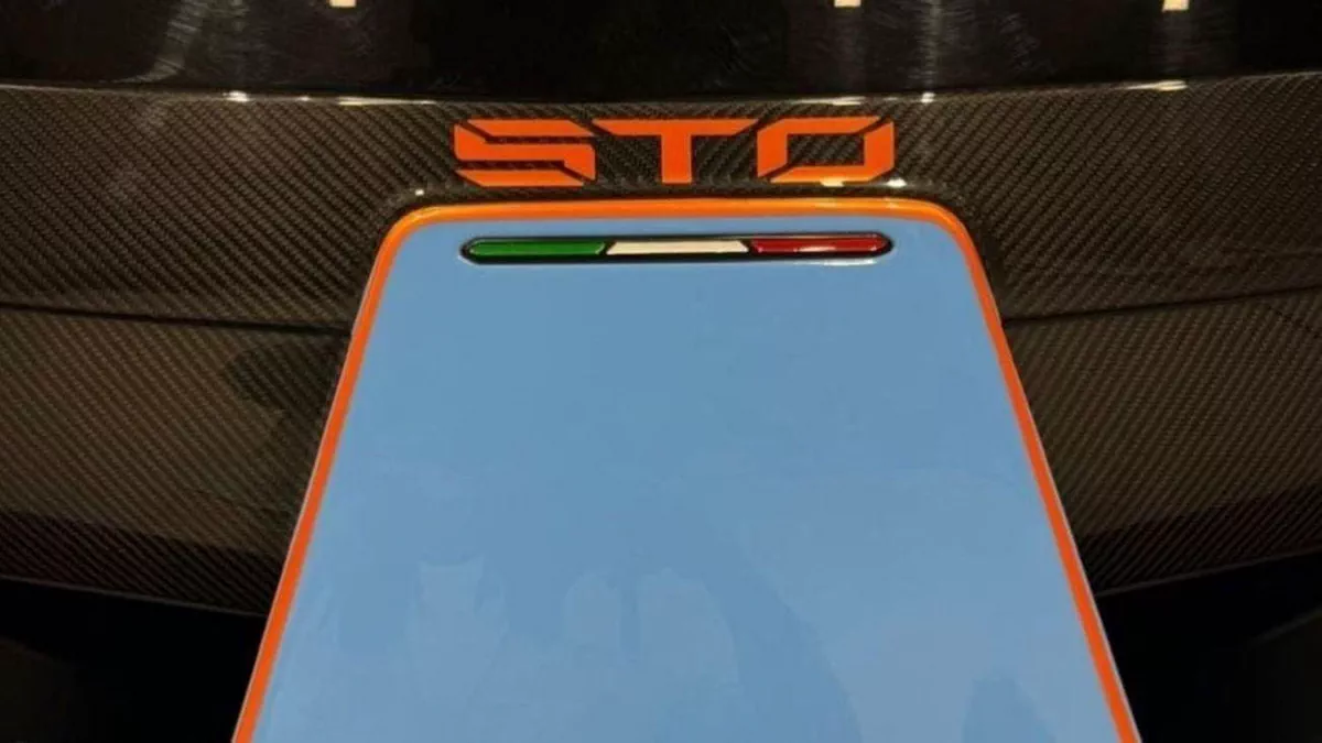 Lamborghini Huracan EVO Coupe With STO KIT 2022 USA specs-18-0