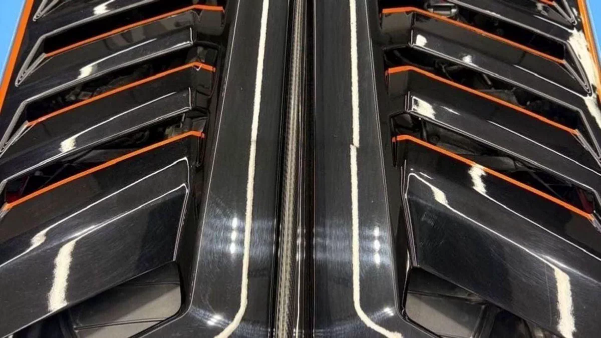 Lamborghini Huracan EVO Coupe With STO KIT 2022 USA specs-22-0
