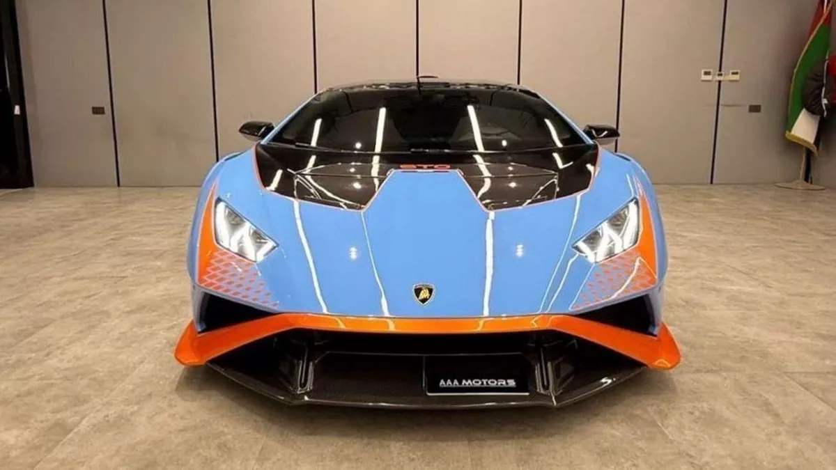 Lamborghini Huracan EVO Coupe With STO KIT 2022 USA specs-4-0