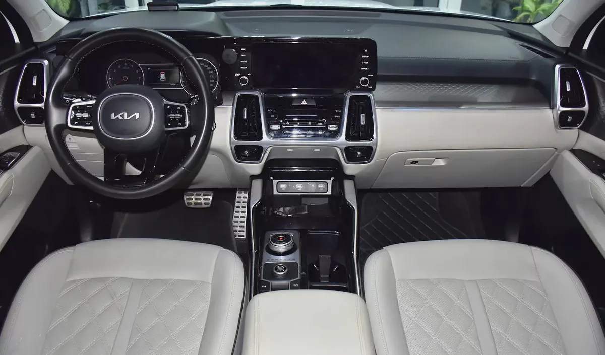 AED 1,884 EMi at 0% DP | KIA Sorento V6 ( 2023 Model ) in White Color Korean Specs-10-10