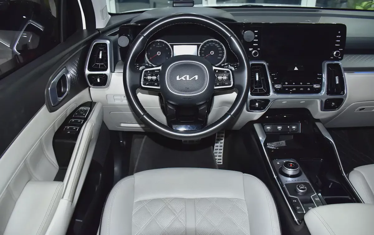AED 1,884 EMi at 0% DP | KIA Sorento V6 ( 2023 Model ) in White Color Korean Specs-11-11