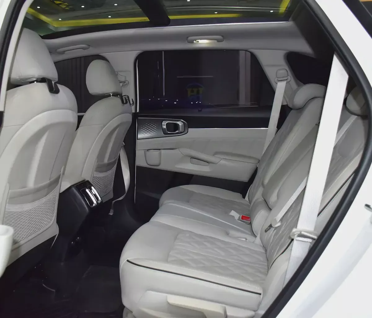 AED 1,884 EMi at 0% DP | KIA Sorento V6 ( 2023 Model ) in White Color Korean Specs-16-16
