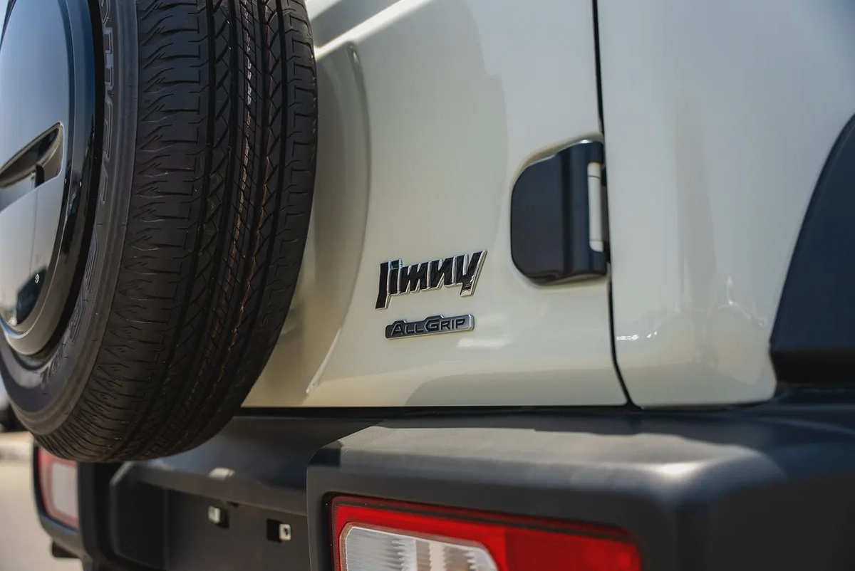 Suzuki Jimny GLX AT 2026 (GCC Specs) 1.5L - Brand New 5 Doors