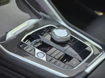 BMW X6 M60i 2023 | European Specs | Clean Title | Orginal Paint | Accident free | Perfect condition-9