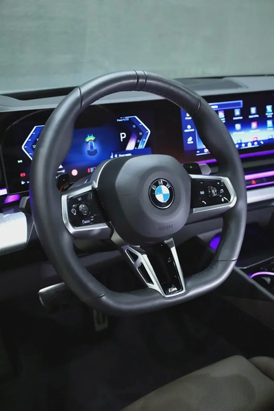 2025 BMW 520i M-Kit GCC Specs - Like New!-6