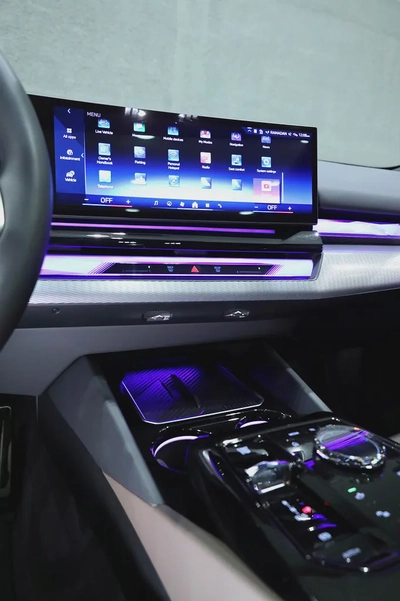 2025 BMW 520i M-Kit GCC Specs - Like New!-13
