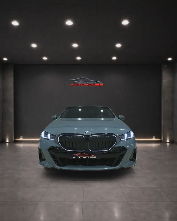 2025 BMW 520i M-Kit GCC Specs - Like New!