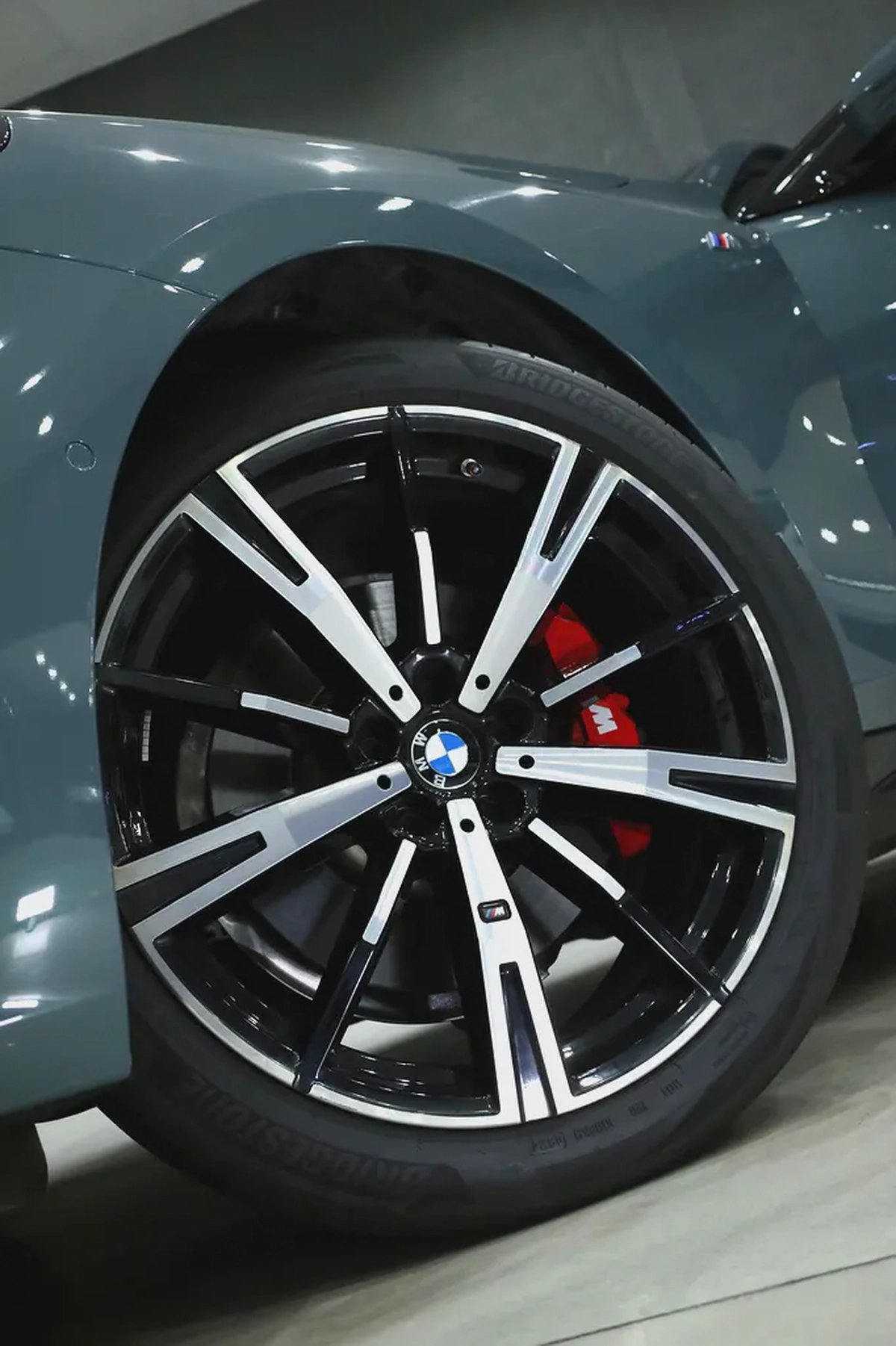 2025 BMW 520i M-Kit GCC Specs - Like New!-5-5