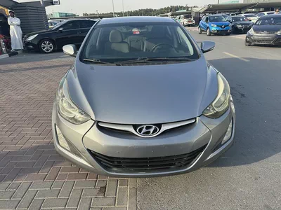 Hyundai Elantra 2016 gary color GCC alen car-0