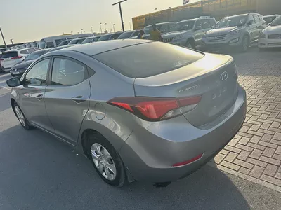 Hyundai Elantra 2016 gary color GCC alen car-4