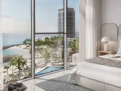 DIRECT SELLER | LUXURY LIVING |BEACHFRONT-5