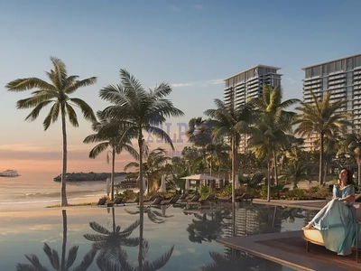 DIRECT SELLER | LUXURY LIVING |BEACHFRONT-6