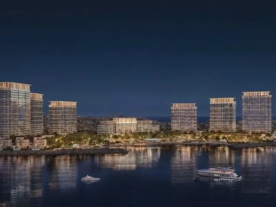 DIRECT SELLER | LUXURY LIVING |BEACHFRONT-4