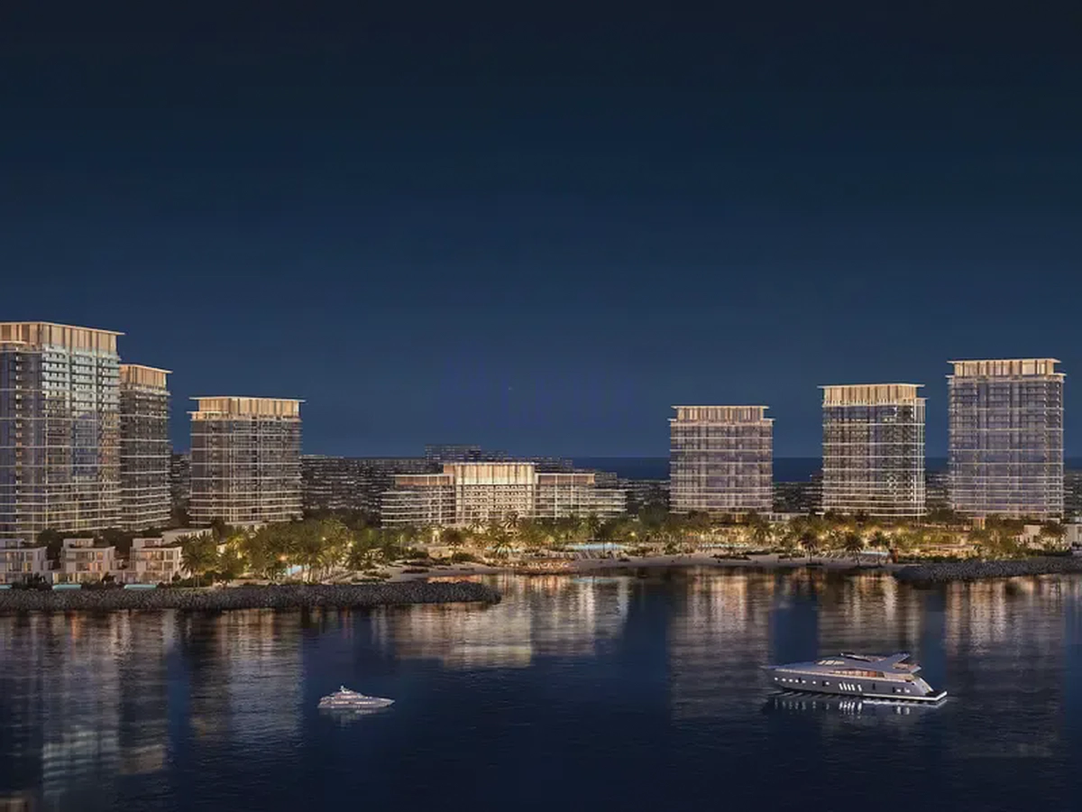 DIRECT SELLER | LUXURY LIVING |BEACHFRONT-4-4