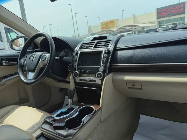 Toyota Camry 2014 Limited White