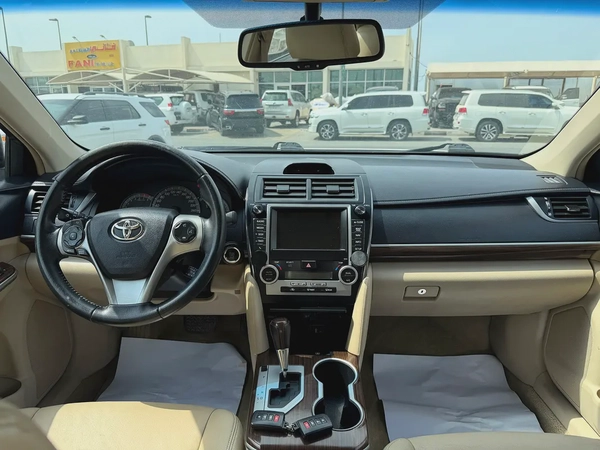 Toyota Camry 2014 Limited White