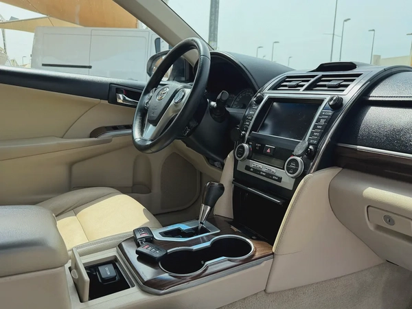 Toyota Camry 2014 Limited White