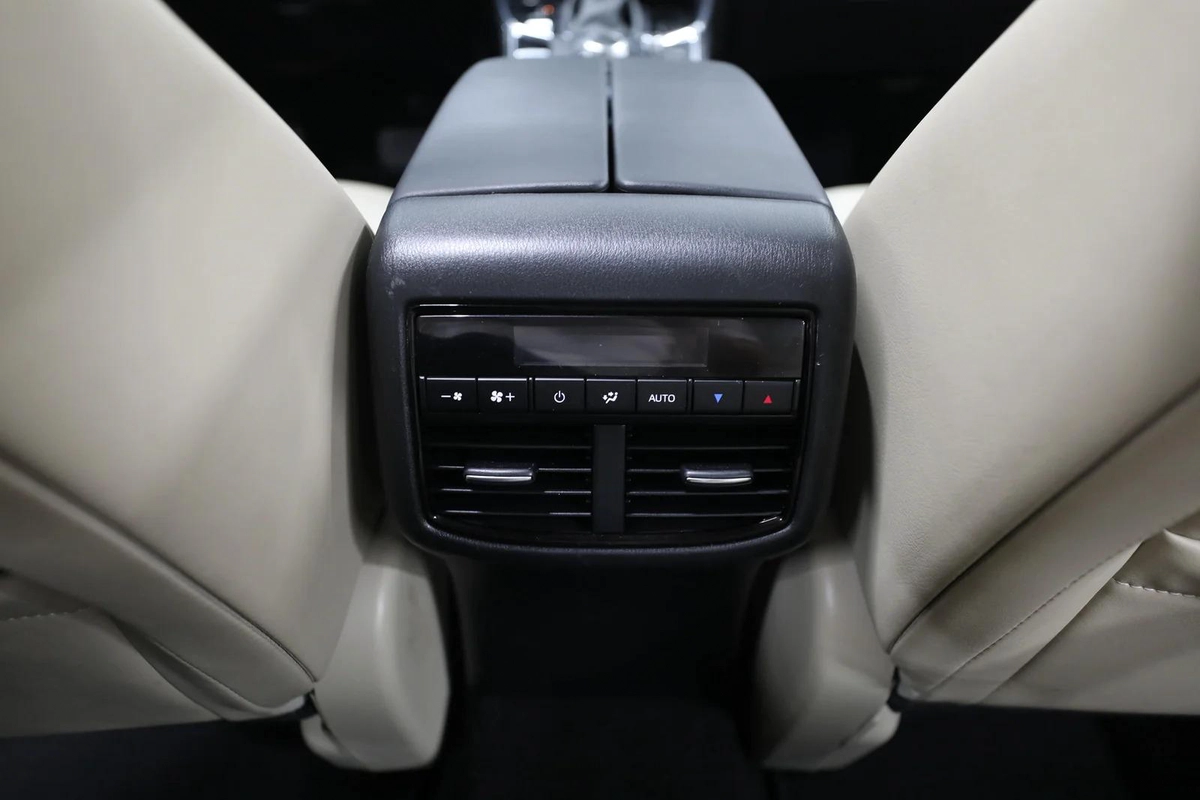 GCC | CX9 | 1,150 AED Montly | Free Insurance and Registration | 0 Downpayment-7-7