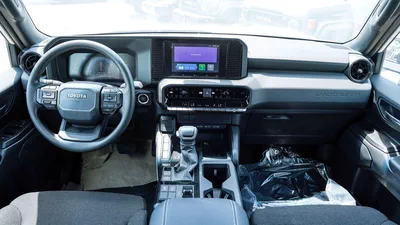 Toyota Prado TOYOTA PRADO URBAN 2.4 PETROL 2025-7