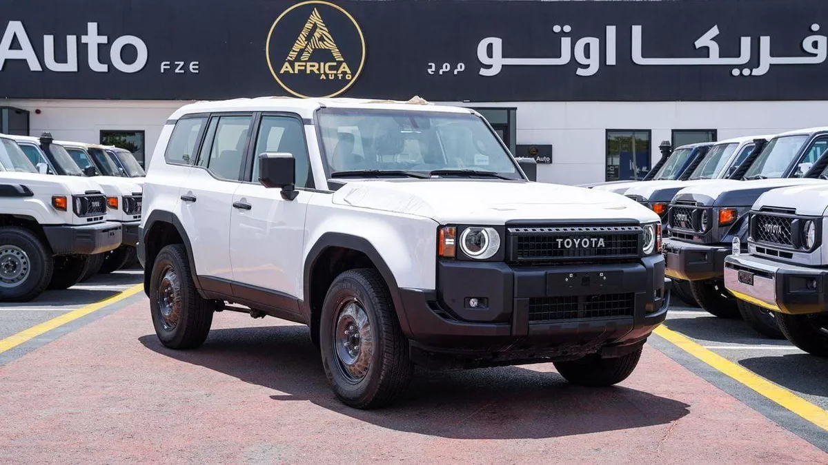 Toyota Prado TOYOTA PRADO URBAN 2.4 PETROL 2025