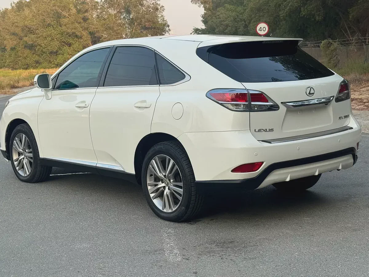 Pristine Lexus RX 350 Platinum 2015 | GCC Specs | Full Service History-8-8
