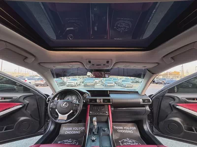 لكزس IS300 V4 2.0L موديل 2019 وارد فل اوبشن بحاله ممتازه-12