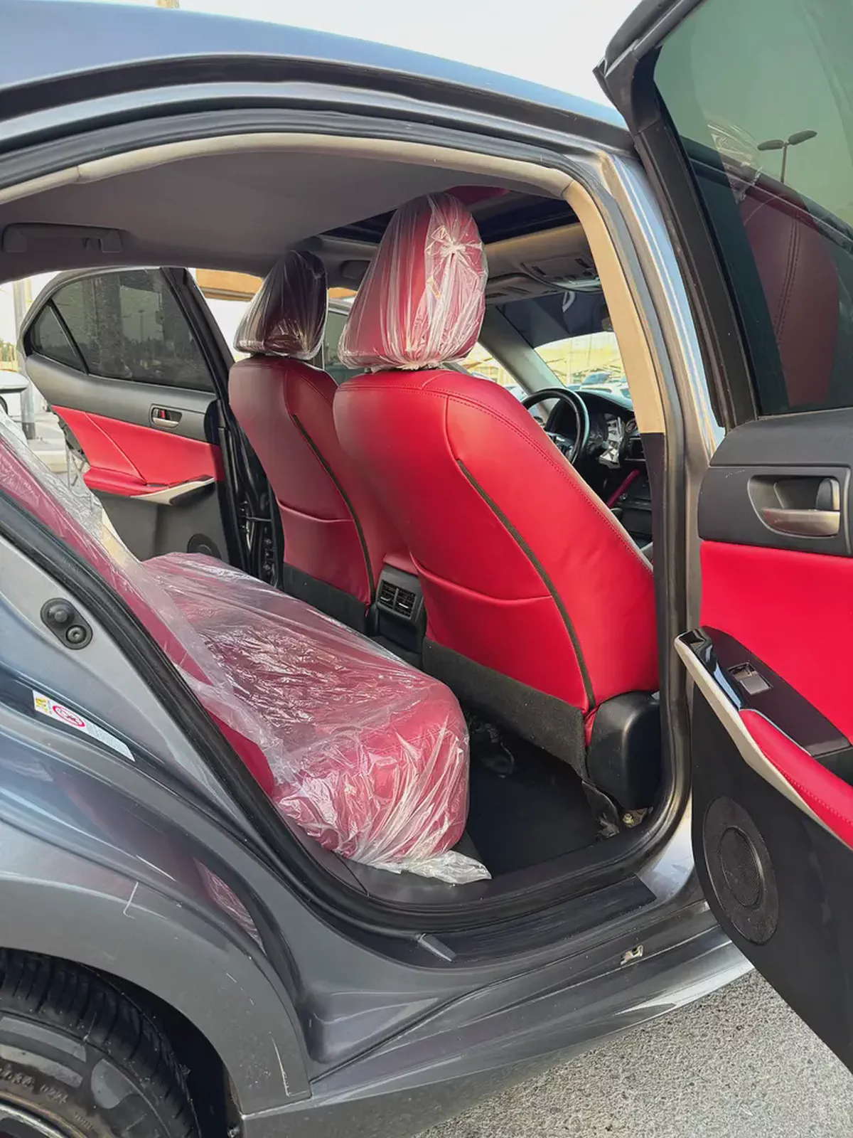 لكزس IS300 V4 2.0L موديل 2019 وارد فل اوبشن بحاله ممتازه-17-17