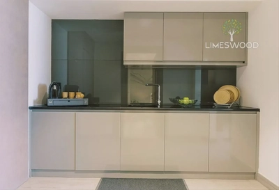 APARTMENT FOR RENT IN MAKTOUM ROAD, DEIRA Stunning studio all bills included 5 star property-3