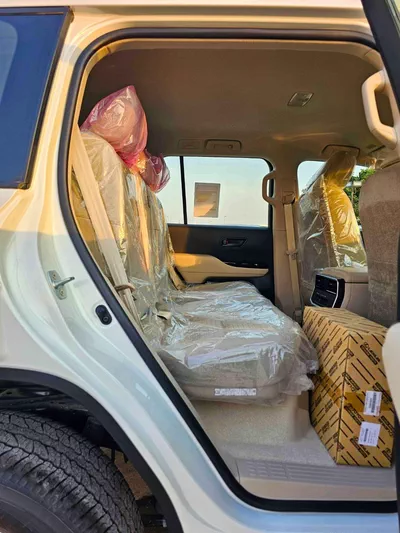 Toyota Land Cruiser GXR TWIN TURBO / 3.5L V6 PETROL / DRIVER PWR SEAT / COOL BOX  (CODE # GXR-G)-12