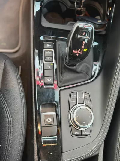 BMW X1 sDrive20i 2022 Korean Specs-16