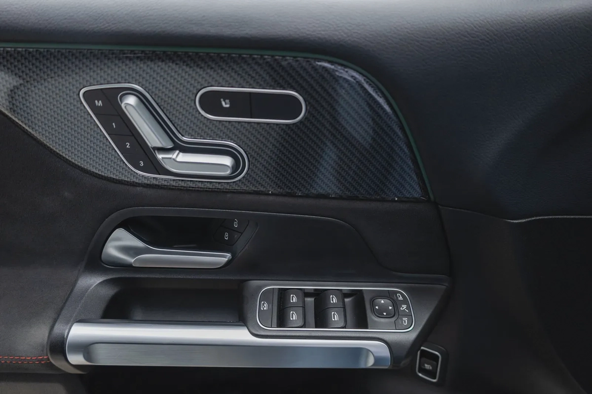 Mercedes-Benz GLB 35 AMG 2020-7-7