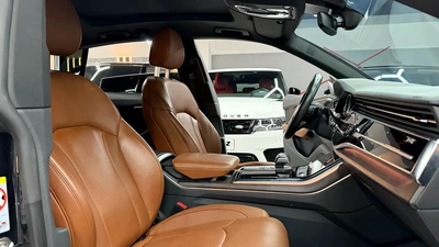2019 GCC AUDI Q8 55TFSI S-LINE AGENCY SERVICE HISTORY GCC SPECS-8